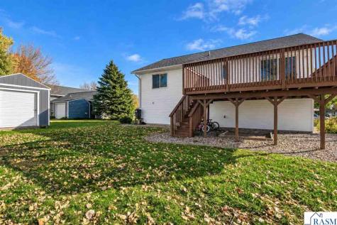 613 W Nathan Street Lake Crystal MN 56055