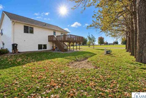 613 W Nathan Street Lake Crystal MN 56055