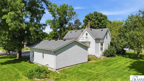204 E 12th Street Blue Earth MN 56013