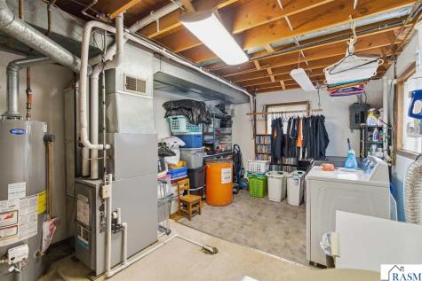 802 1st Street SW Madelia MN 56062
