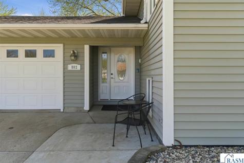 802 1st Street SW Madelia MN 56062