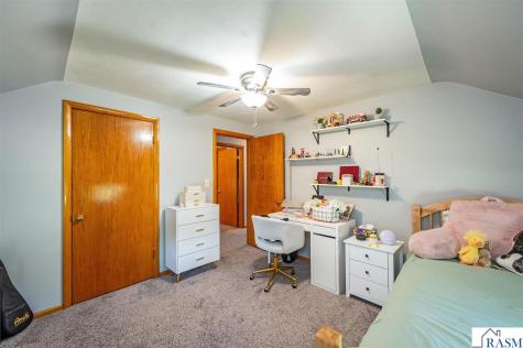 310 E 13th Street Blue Earth MN 56013