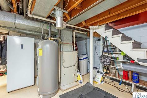 310 E 13th Street Blue Earth MN 56013