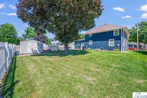 310 E 13th Street Blue Earth MN 56013