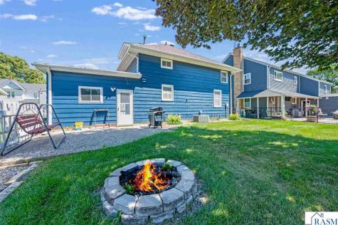 310 E 13th Street Blue Earth MN 56013