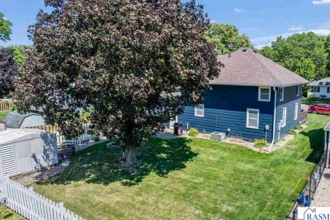 310 E 13th Street Blue Earth MN 56013