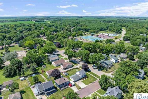 310 E 13th Street Blue Earth MN 56013