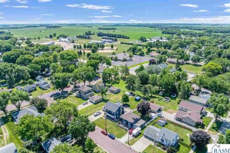 310 E 13th Street Blue Earth MN 56013