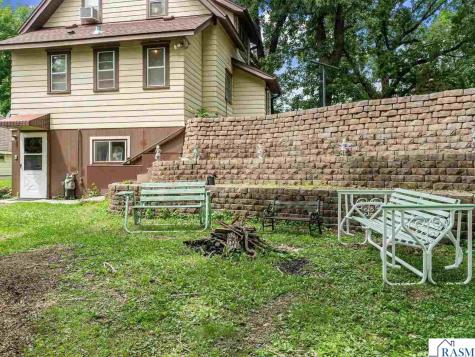 201 Hillcrest Drive Waterville MN 56096