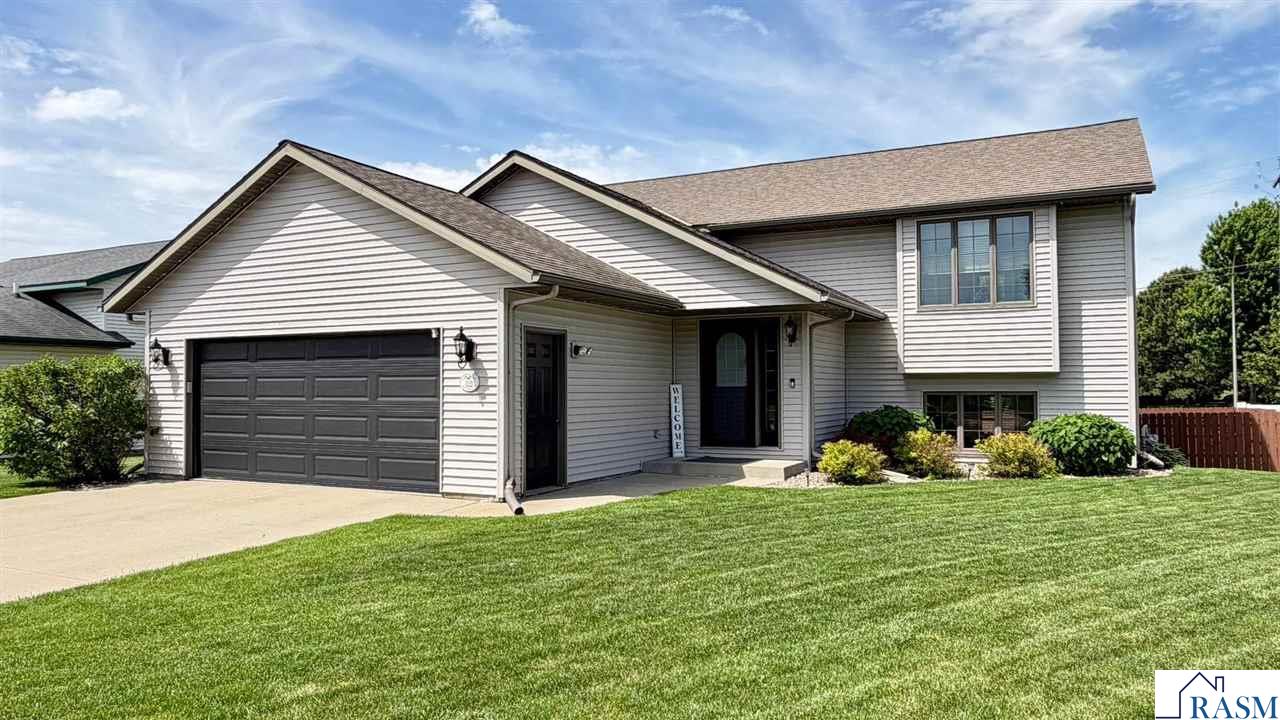 208 Maverick Drive Mankato MN 56001