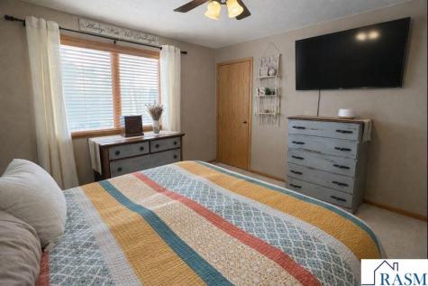 208 Maverick Drive Mankato MN 56001
