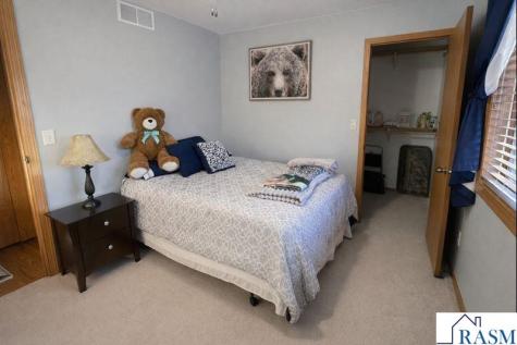 208 Maverick Drive Mankato MN 56001