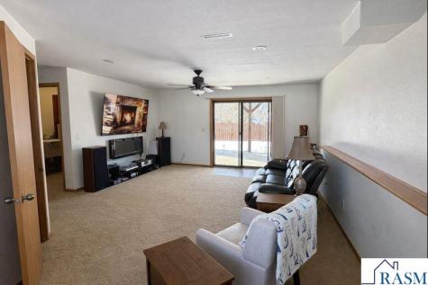 208 Maverick Drive Mankato MN 56001