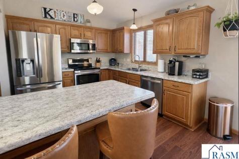 208 Maverick Drive Mankato MN 56001