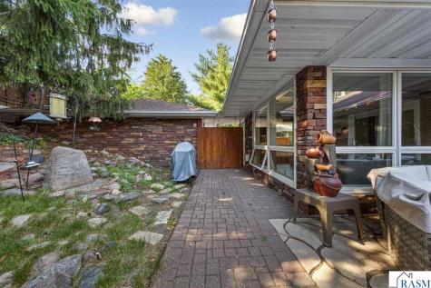 716 N 8th Street St. Peter MN 56082
