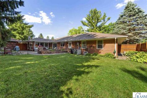 716 N 8th Street St. Peter MN 56082