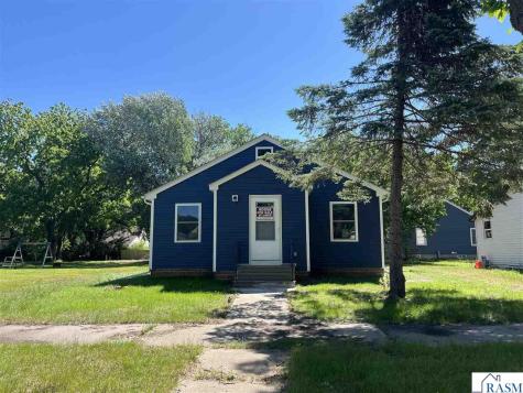 925 7th Street South St. James MN 56081