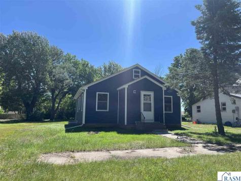 925 7th Street South St. James MN 56081