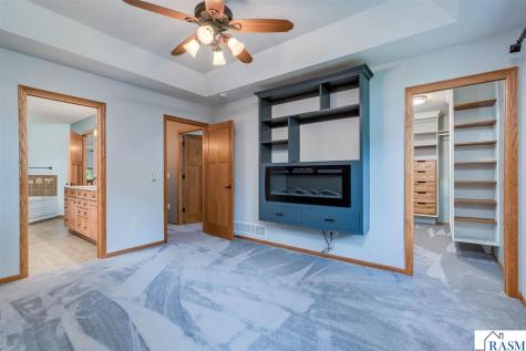 105 Jade Court Mankato MN 56001
