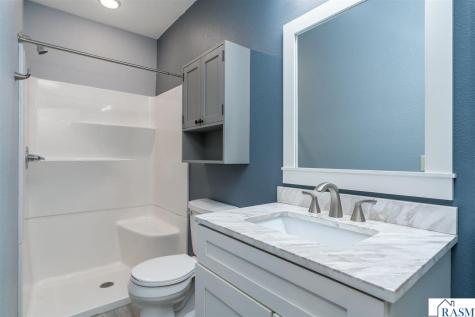 105 Jade Court Mankato MN 56001