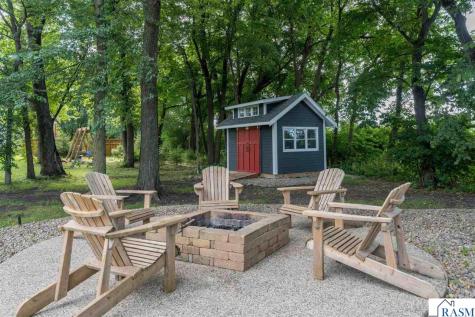 105 Jade Court Mankato MN 56001