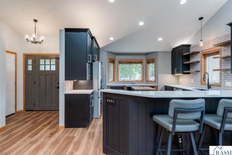 105 Jade Court Mankato MN 56001