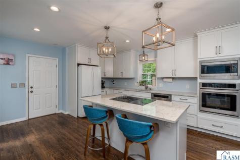 718 Baker Avenue Mankato MN 56001
