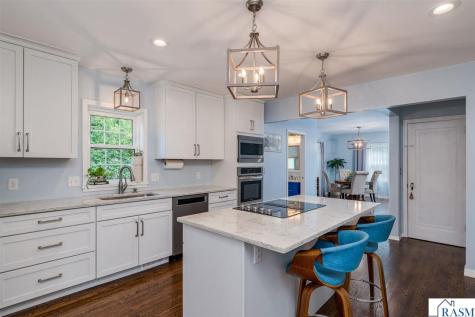 718 Baker Avenue Mankato MN 56001