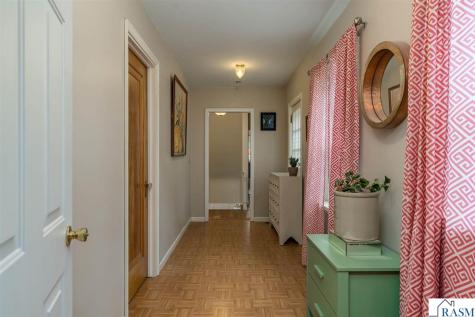 718 Baker Avenue Mankato MN 56001