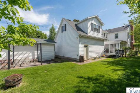 718 Baker Avenue Mankato MN 56001