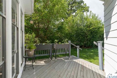 718 Baker Avenue Mankato MN 56001