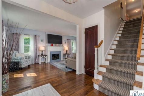 718 Baker Avenue Mankato MN 56001
