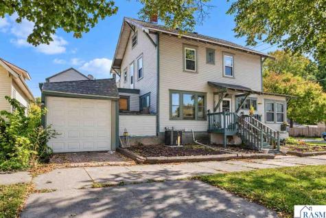 703 N Broad Street, Mankato Mankato MN 56001