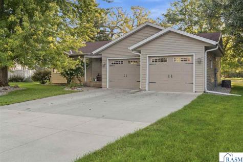 14 Renann Court North Mankato MN 56003