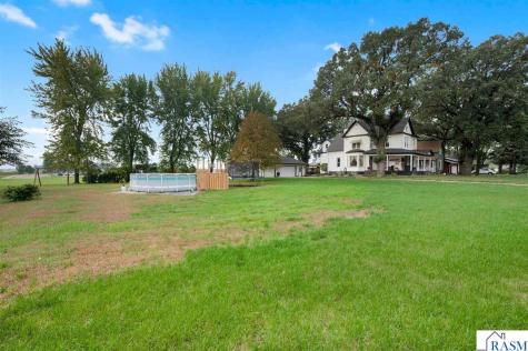 616 W Cleveland Avenue Winnebago MN 56098
