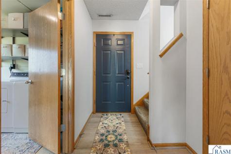 144 Gambrelle Court Mankato MN 56001