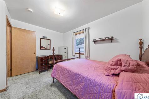 737 Gwyn Drive Mankato MN 56001