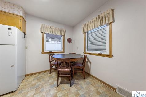 737 Gwyn Drive Mankato MN 56001
