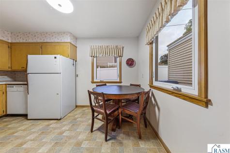 737 Gwyn Drive Mankato MN 56001