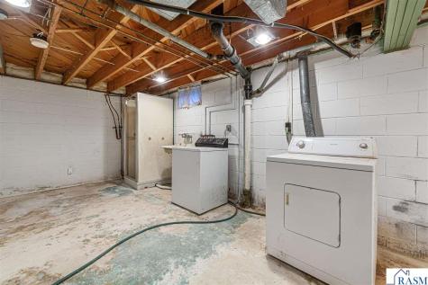 737 Gwyn Drive Mankato MN 56001