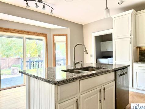 26 Shannon Court North Mankato MN 56003