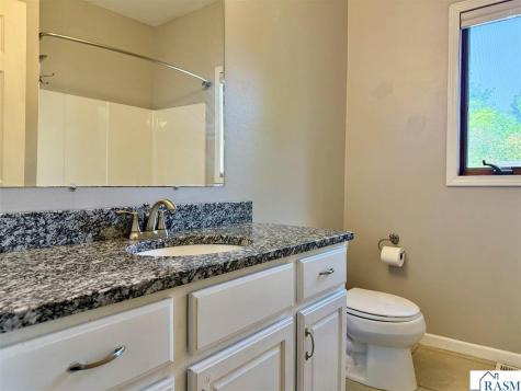 26 Shannon Court North Mankato MN 56003