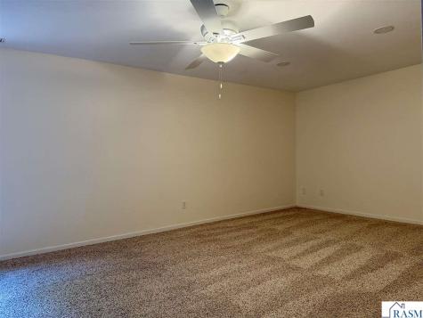 26 Shannon Court North Mankato MN 56003