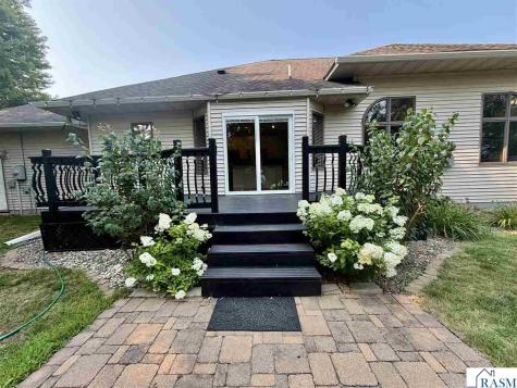 26 Shannon Court North Mankato MN 56003