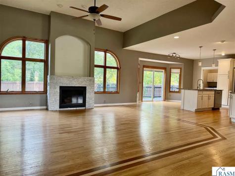 26 Shannon Court North Mankato MN 56003