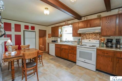 321 Center Street Mankato MN 56001