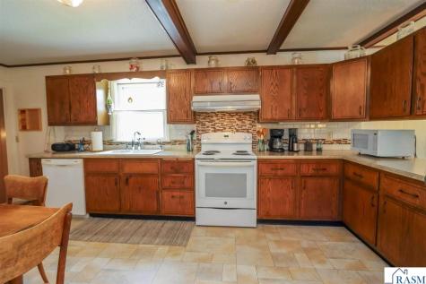 321 Center Street Mankato MN 56001