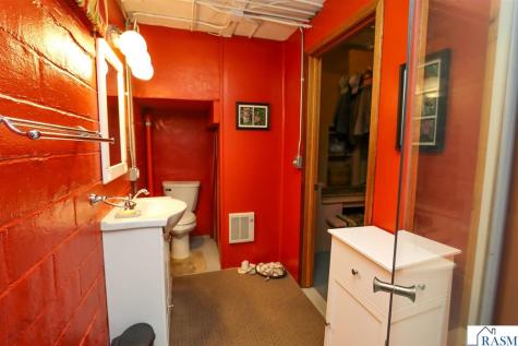 321 Center Street Mankato MN 56001