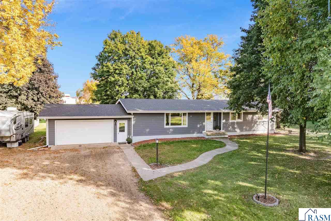11404 330th Avenue Blue Earth MN 56013