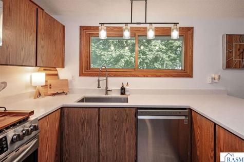11404 330th Avenue Blue Earth MN 56013